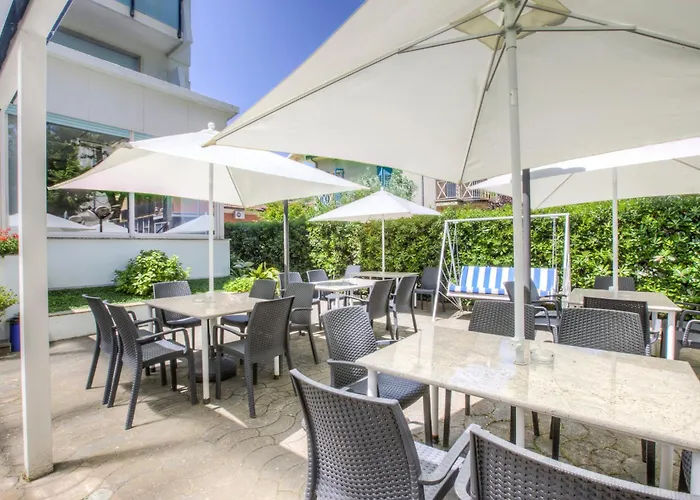 Taunus - Vista Mare 3* Riccione